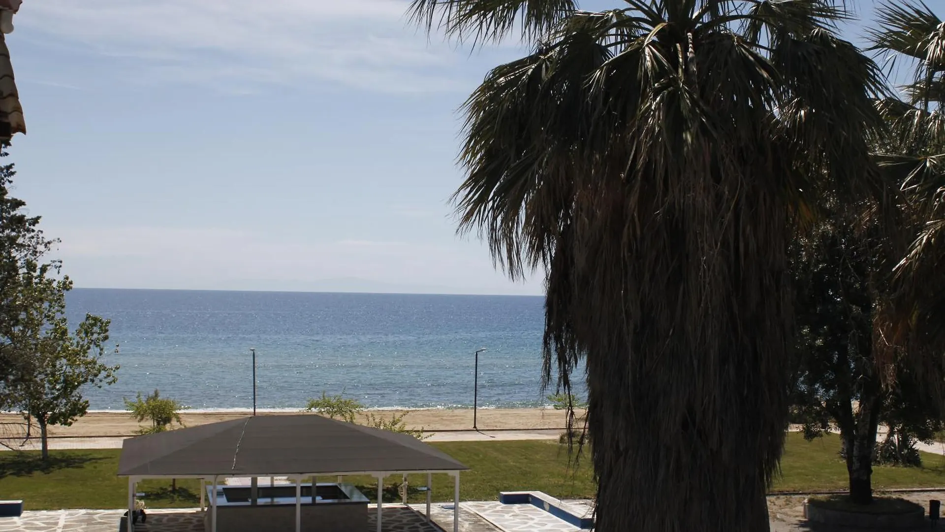 Studio To Rent In Front The Lovely Sea Fully Equipped Nea Plagia 0*,  Grecia