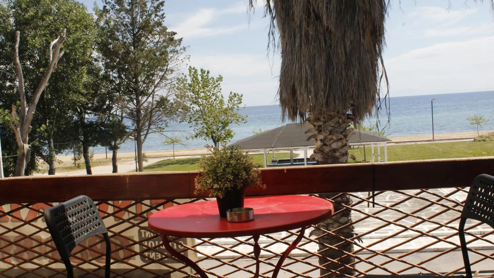 Studio To Rent In Front The Lovely Sea Fully Equipped Nea Plagia Affittacamere